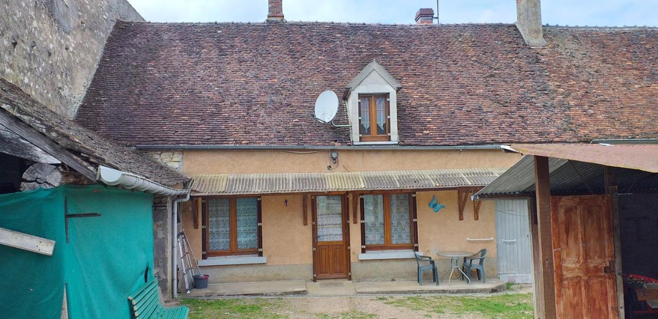 Maison Pour Nombreuses Personnes Pousseaux ภายนอก รูปภาพ